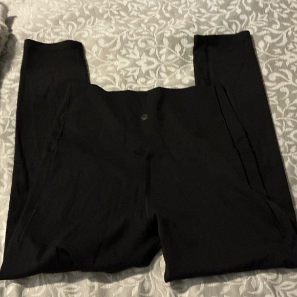 Avia Pants - Avia Classic Black soft sculpt Women's Capris. Medium